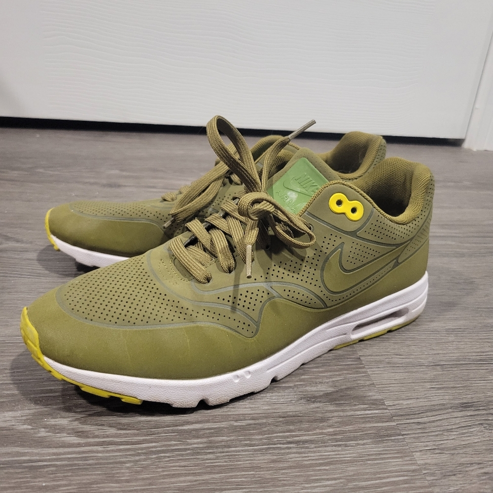 Size 9.5 - Nike Air Max 1 Ultra Moire Olive Flak W 704995-303